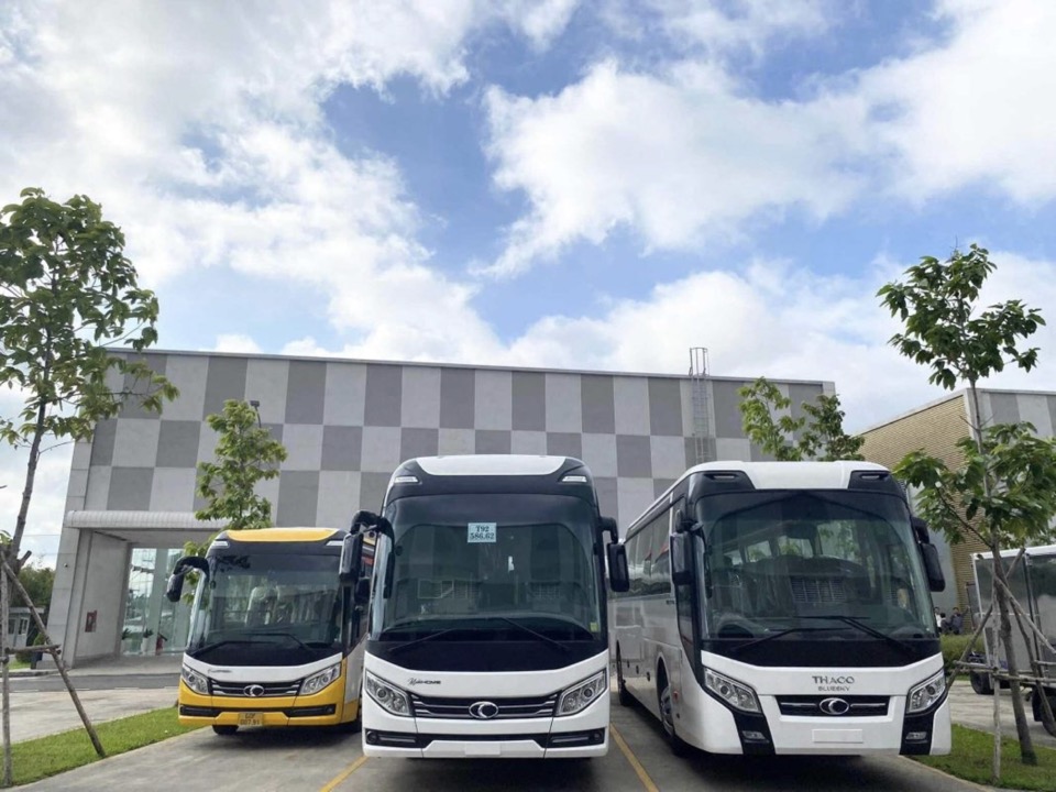 Cho thuê xe 45 chỗ Thaco TravelBus.com.vn
