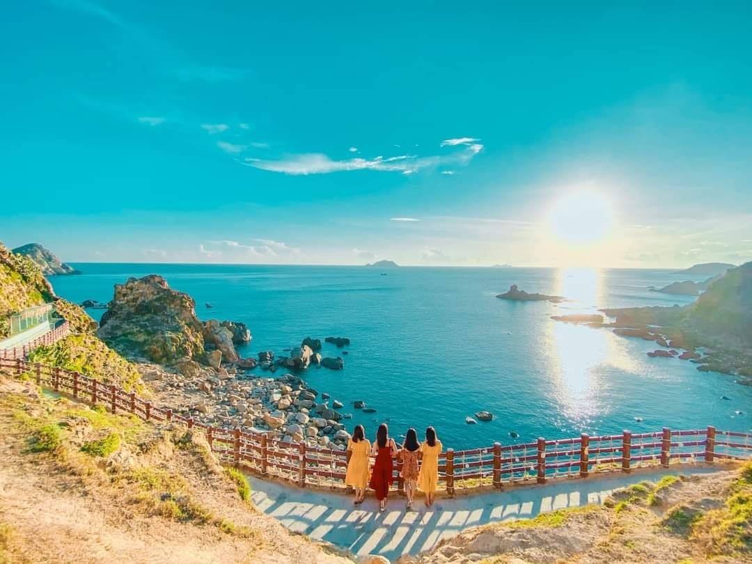 Khách Sạn Phú Yên